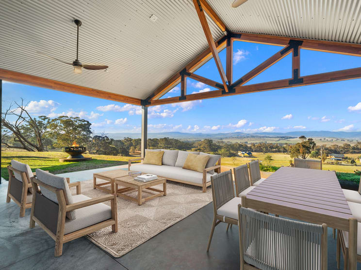 Click to view all images 93 Drakes Hill Road Mansfield VIC 3722 - Image 2