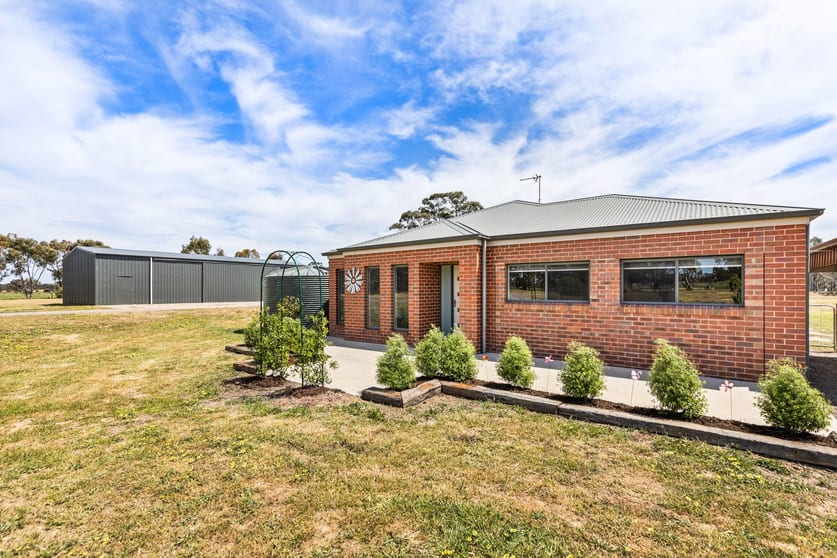 Click to view all images 147 Oberins Road Goornong VIC 3557 - Image 1