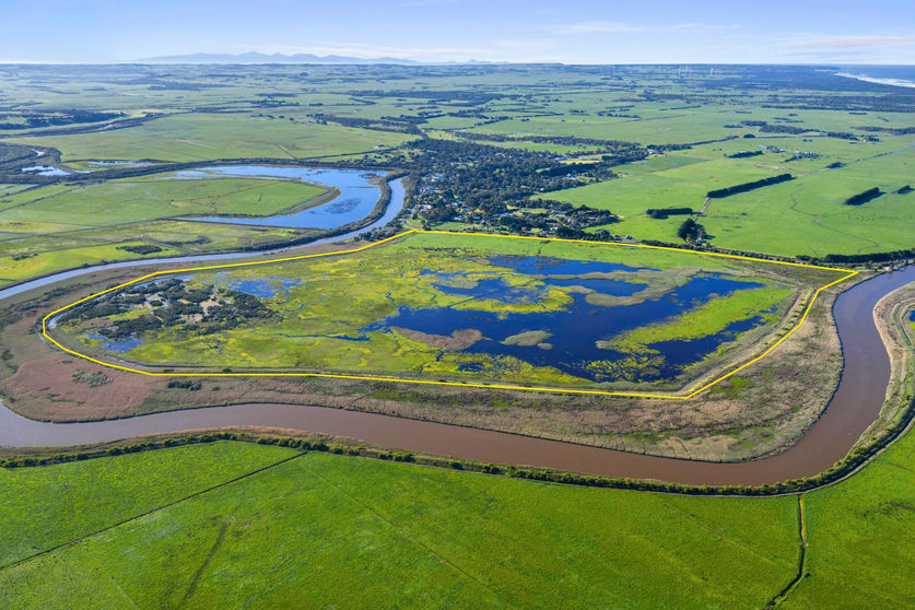 Click to view all images 2072 Inverloch-venus Bay Road Tarwin Lower VIC 3956 - Image 3