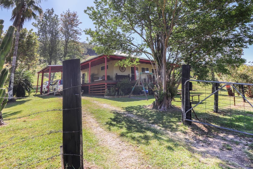Click to view all images 3914 Taylors Arm Rd Burrapine NSW 2447 - Image 2