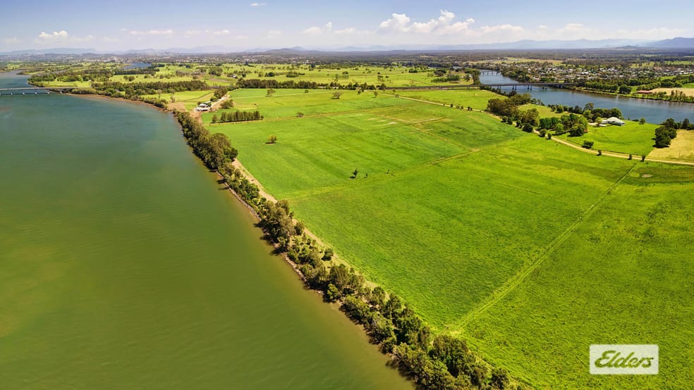 Click to view all images 282 Newtons Road Dumaresq Island NSW 2430 - Image 2