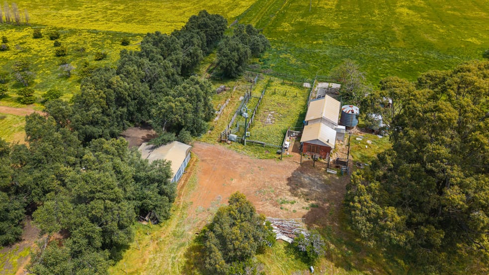 Click to view all images 61 Blake Road Coolup WA 6214 - Image 3