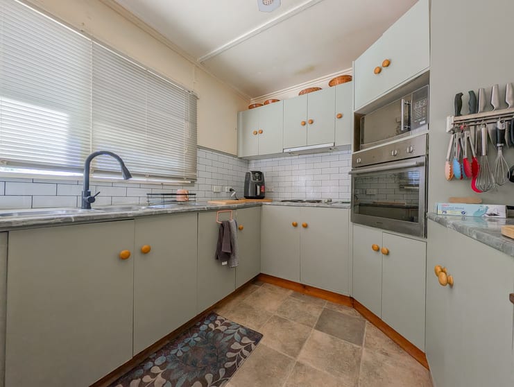 Click to view all images 188 Gale Lane Kerang VIC 3579 - Image 1