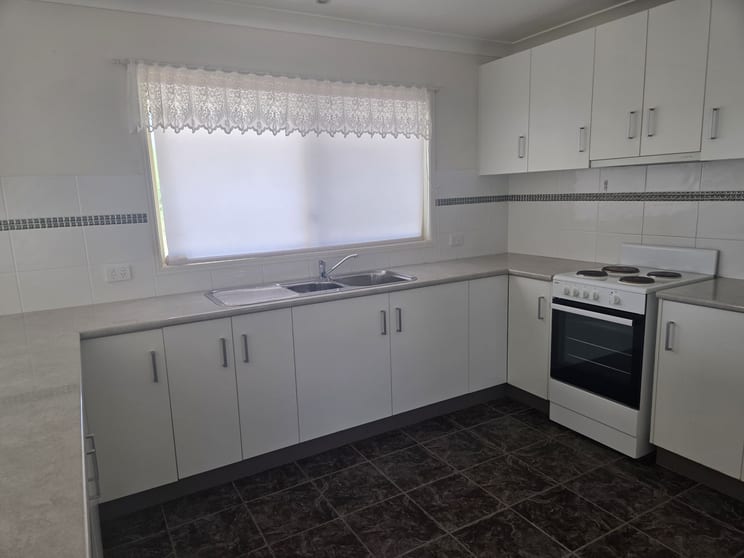 Click to view all images 1809 Tobacco Road Inglewood QLD 4387 - Image 2