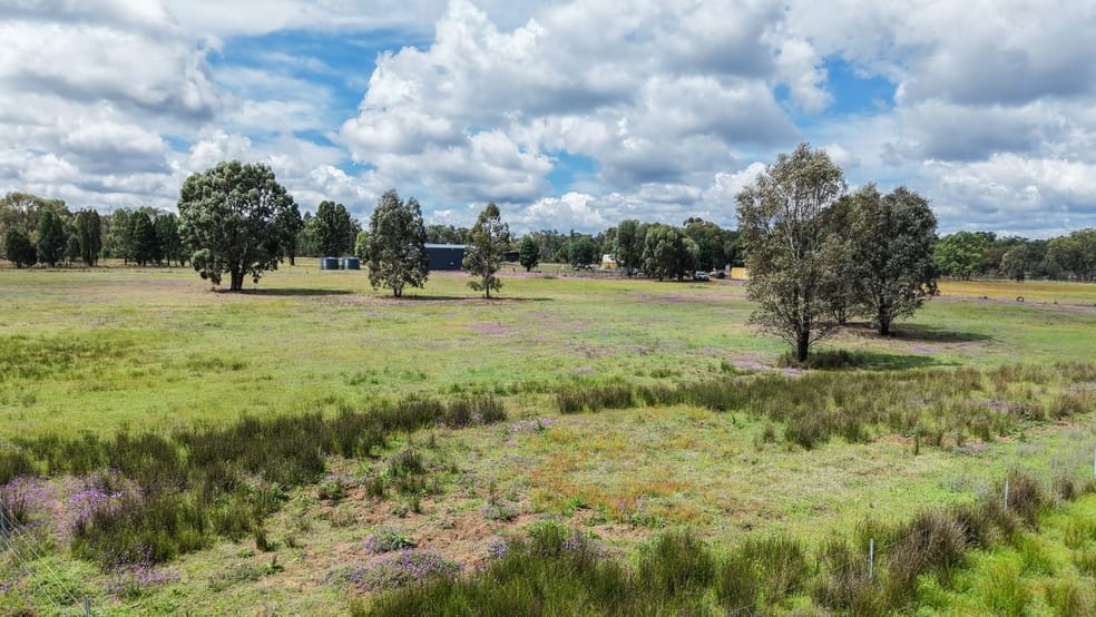 Click to view all images 220 Bilamurru Road Mendooran NSW 2842 - Image 3
