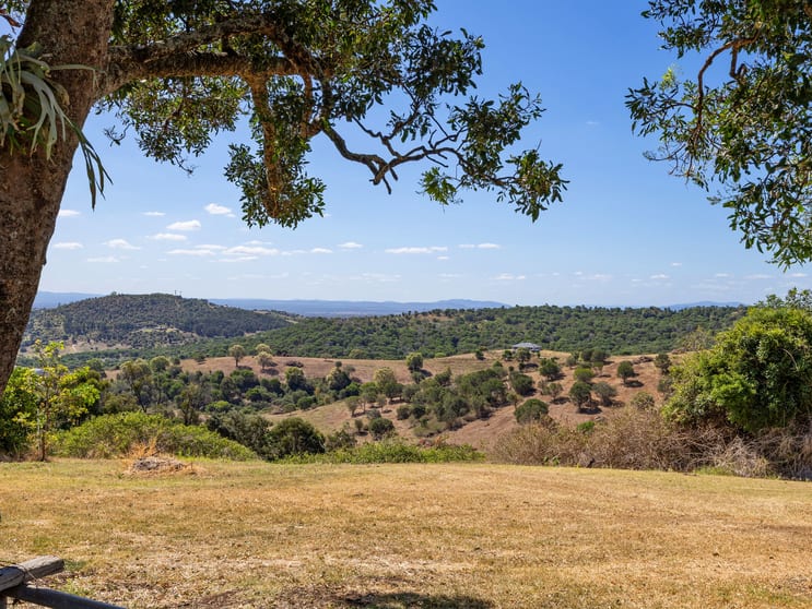 Click to view all images 229 Lukritzs Road Tarampa QLD 4311 - Image 1