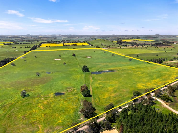 Click to view all images CA E SEC4, CA F SEC4 Eastern Peake Road Mount Bolton VIC 3352 - Image 2