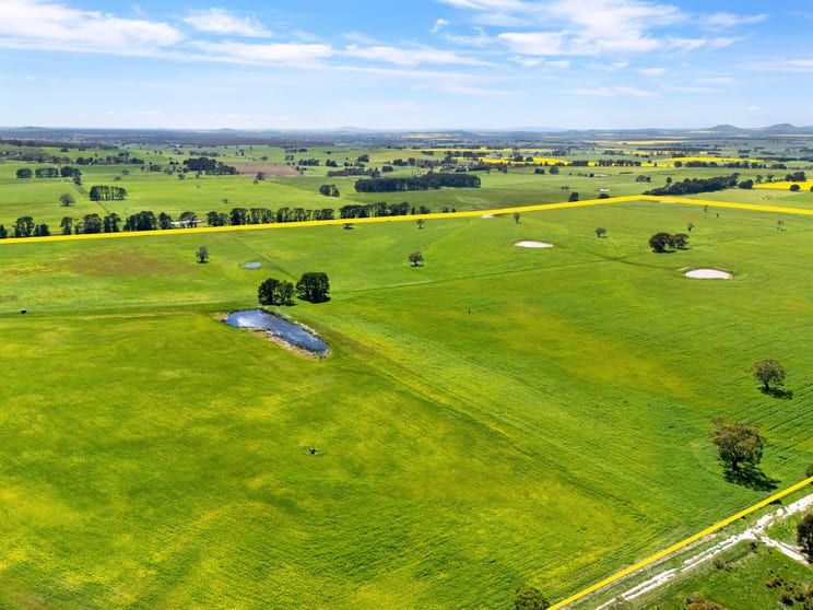 Click to view all images CA E SEC4, CA F SEC4 Eastern Peake Road Mount Bolton VIC 3352 - Image 3