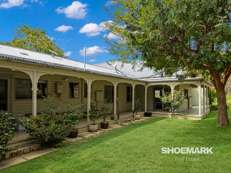 Click to view all images 60 Bell Lane Braidwood NSW 2622 - Image 2