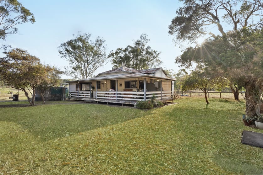 Click to view all images 36 Beames Drive Laidley South QLD 4341 - Image 2