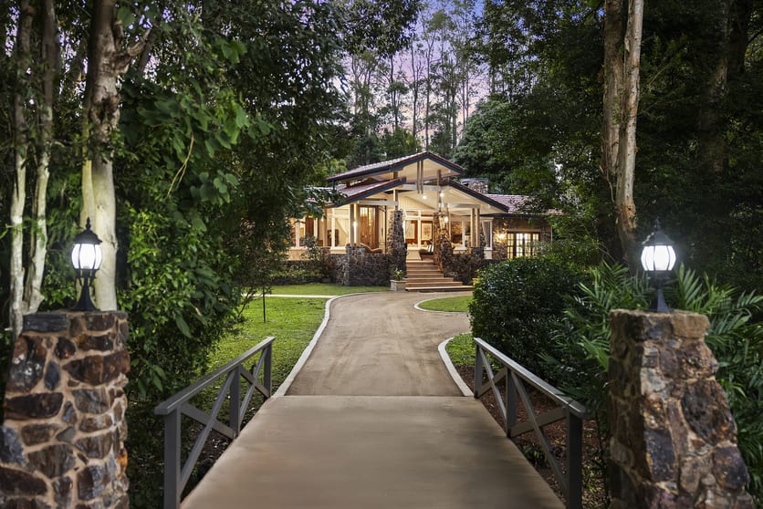 666 Upper Brookfield Road Upper Brookfield QLD 4069 - Image 2