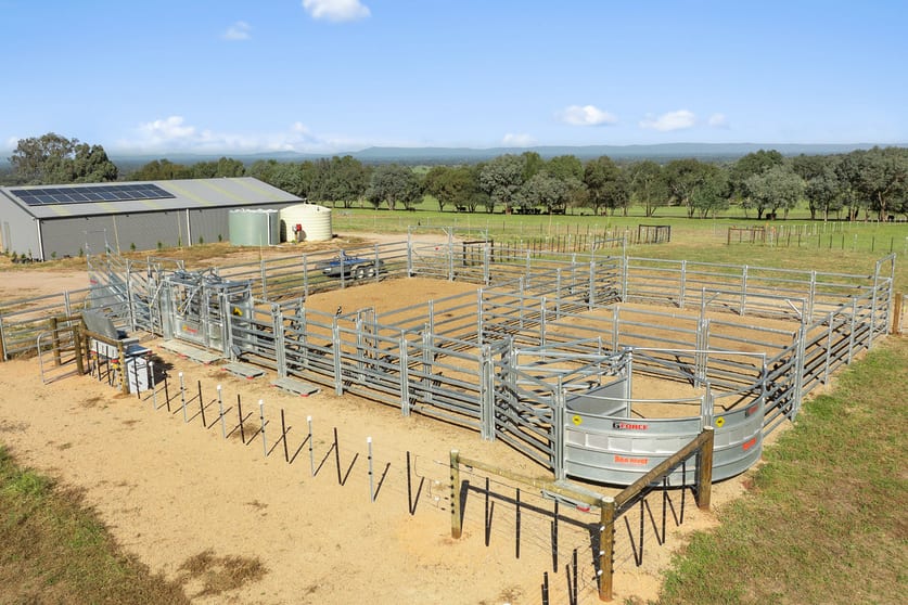Click to view all images Springdale Road Tarrawingee VIC 3678 - Image 3