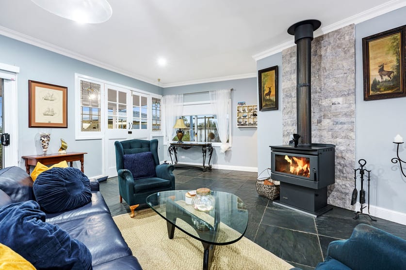 Click to view all images 1480 Barkers Lodge Road Oakdale NSW 2570 - Image 2
