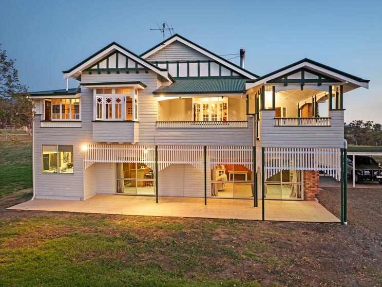 Click to view all images 104 Brosnan Road Killarney QLD 4373 - Image 2
