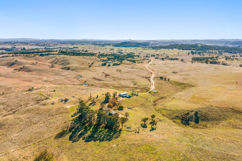 Click to view all images 230 Glencoe Road Nanima NSW 2582 - Image 2