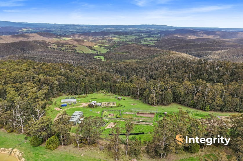 Click to view all images 2851 Healesville-Kinglake Road Kinglake VIC 3763 - Image 1