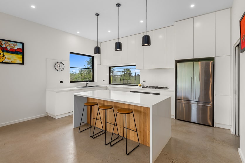 Click to view all images 413 Kyneton-Trentham Road Trentham VIC 3458 - Image 2
