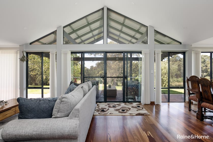 Click to view all images 40 Roberts Road Scotsdale WA 6333 - Image 3