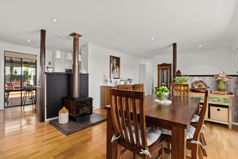 Click to view all images 389 Careys Road Hillville NSW 2430 - Image 3