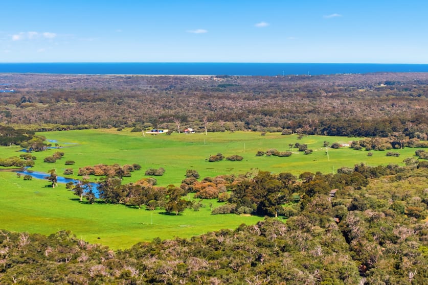 Click to view all images 10665 Caves Road Deepdene WA 6290 - Image 3