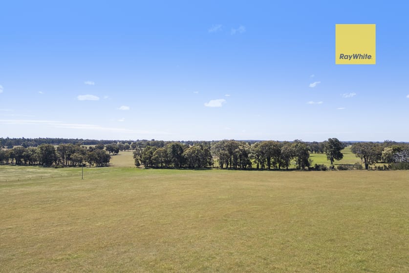 Click to view all images 7 Maltrup Road Dinninup WA 6244 - Image 3