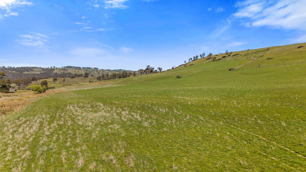 Click to view all images 5733-5734 Abercrombie Road Paling Yards NSW 2580 - Image 2