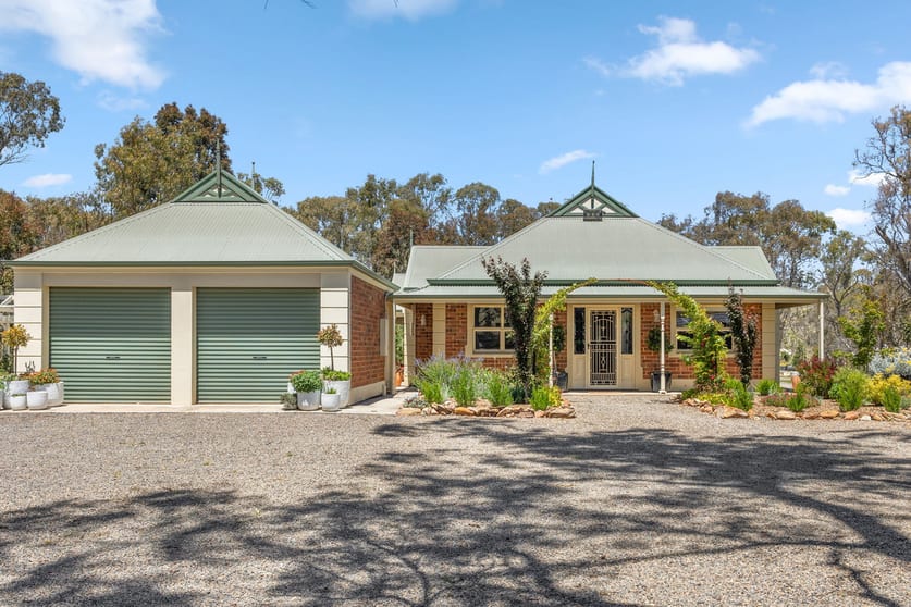 156 Woodlands Road Cockatoo Valley SA 5351 - Image 3