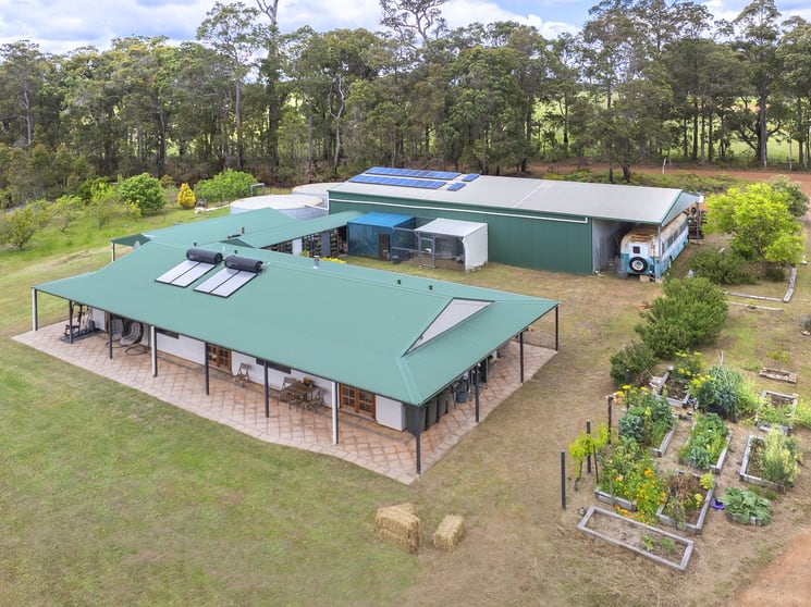 Click to view all images 45 Mount Leewin Loop Road Carlotta WA 6275 - Image 1