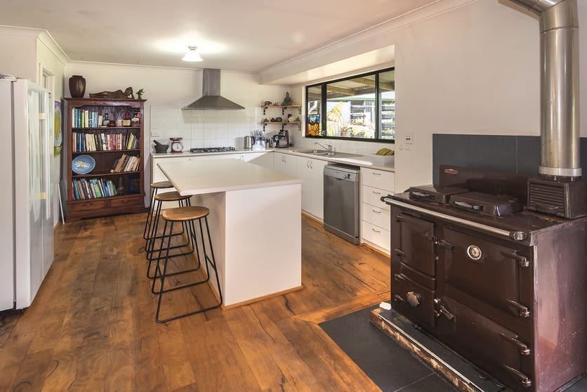 Click to view all images 45 Mount Leewin Loop Road Carlotta WA 6275 - Image 3