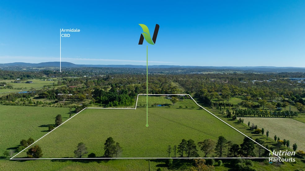 Click to view all images 40 Roseneath Lane Armidale NSW 2350 - Image 2
