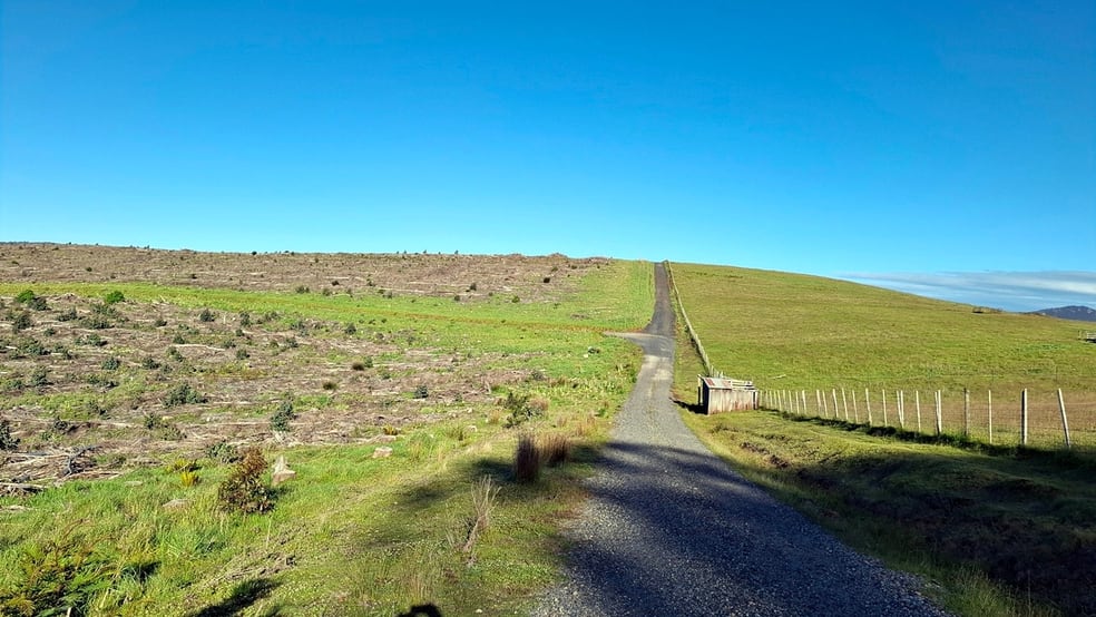 Click to view all images 108B Weeks Road Barrington TAS 7306 - Image 3