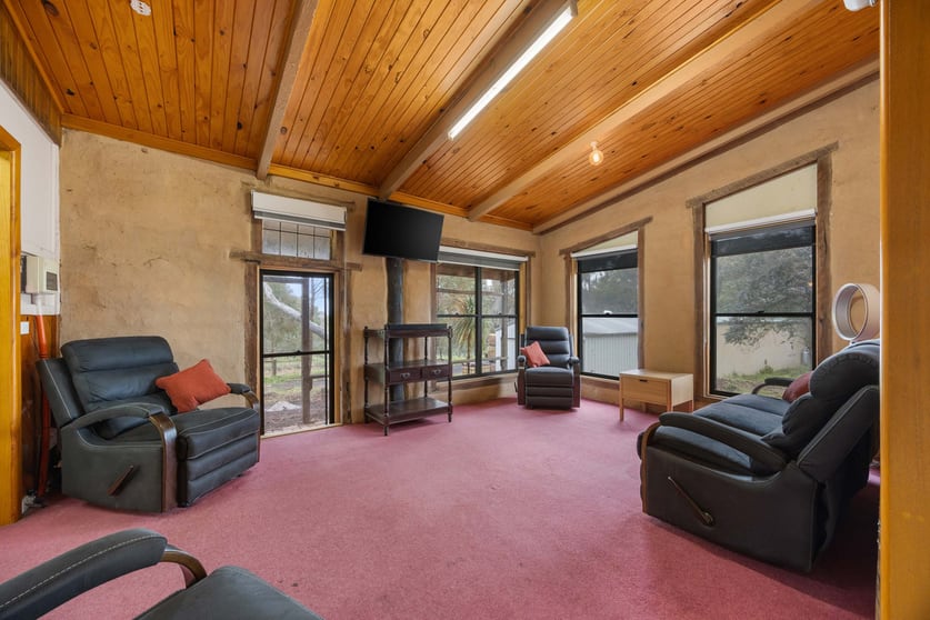 Click to view all images Smythesdale VIC 3351 - Image 2