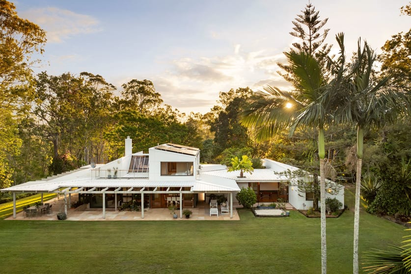 Click to view all images 69 Deerhurst Road Brookfield QLD 4069 - Image 1