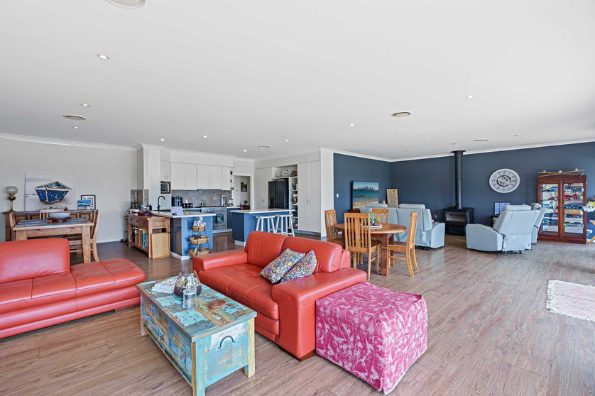 Click to view all images 14 Broken Shaft Close Orange NSW 2800 - Image 3