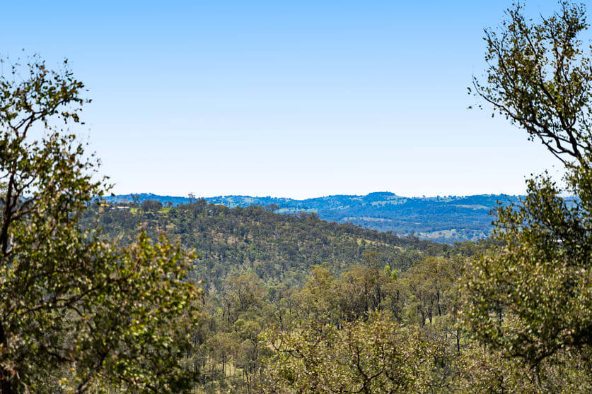 Click to view all images 225 Wild Deer Drive Blackbutt QLD 4314 - Image 2