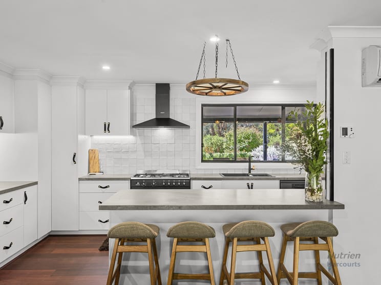 Click to view all images 95 Watkins Road Creek Junction VIC 3669 - Image 3