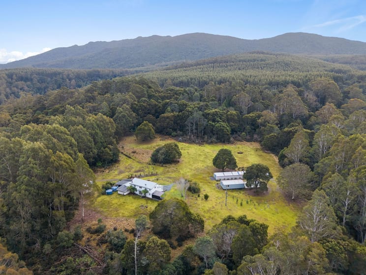 Click to view all images 1710 Loongana Road Loongana TAS 7315 - Image 2