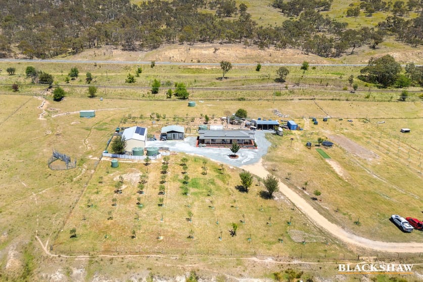 Click to view all images 129 Kelly Road Michelago NSW 2620 - Image 1