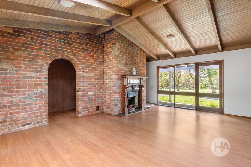 Click to view all images 346 Stumpy Gully Road Balnarring VIC 3926 - Image 3