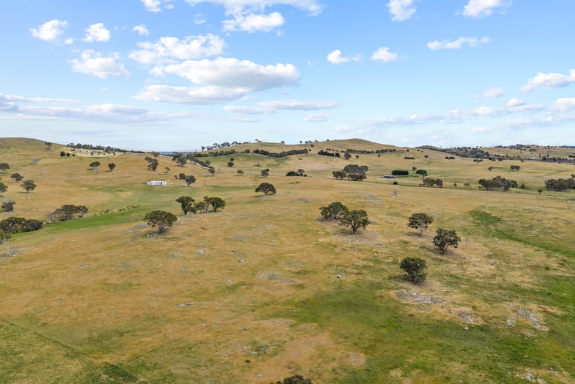 Click to view all images 193 Lucernvale Road Yass NSW 2582 - Image 1