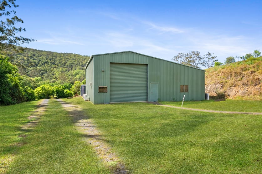 Click to view all images 46 Glenola Farm Lane Yarramalong NSW 2259 - Image 2