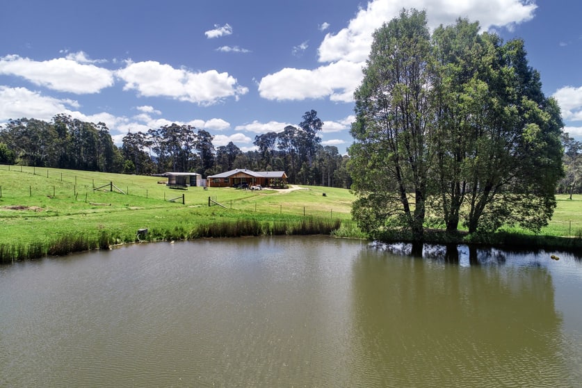 Click to view all images 25 Altmans Road Tolmie VIC 3723 - Image 3
