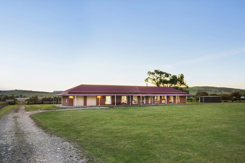 1133 Kilmore Lancefield Road Springfield VIC 3434 - Image 2