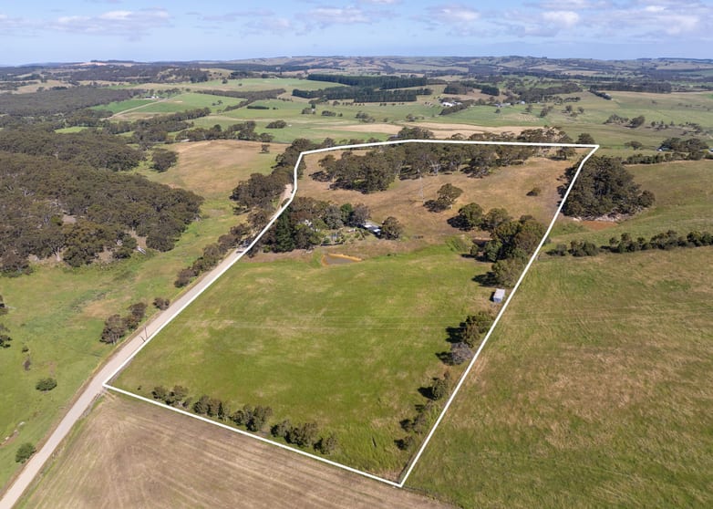 Click to view all images 650 Louds Hill Road Sellicks Hill SA 5174 - Image 2