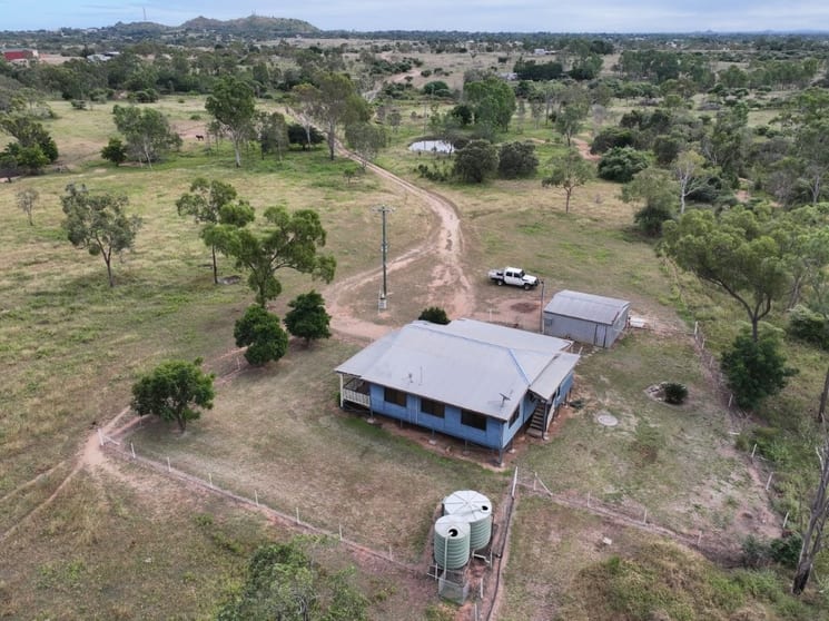 Click to view all images 95 Curtis Road Broughton QLD 4820 - Image 2