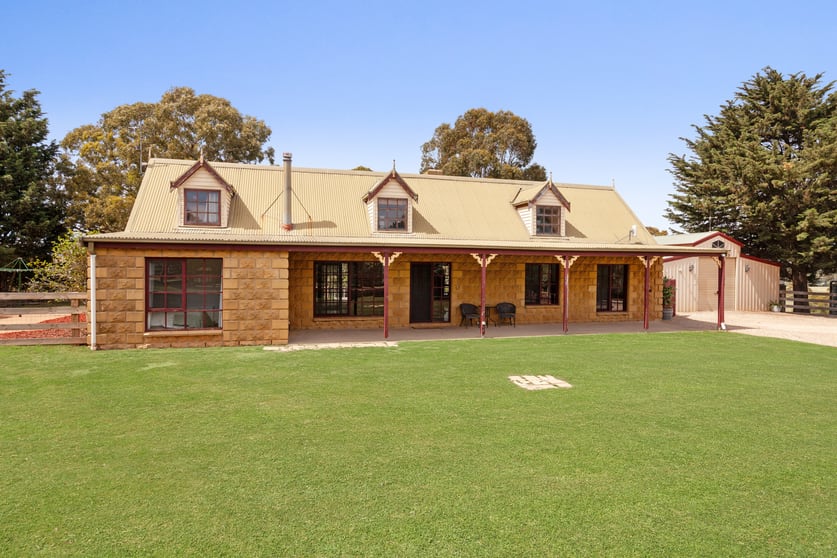 69 Stennings Lane Darraweit Guim VIC 3756 - Image 1