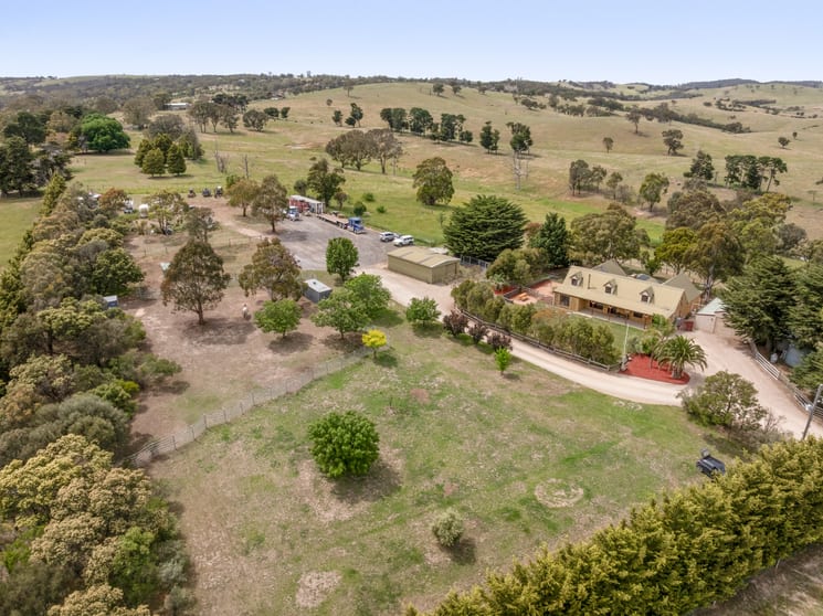 69 Stennings Lane Darraweit Guim VIC 3756 - Image 2