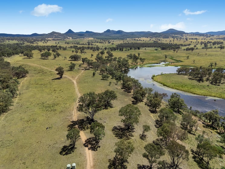Click to view all images 240 Coxs Creek Road Rylstone NSW 2849 - Image 2