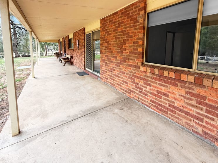 Click to view all images 116 Woolscour Road Narrandera NSW 2700 - Image 2
