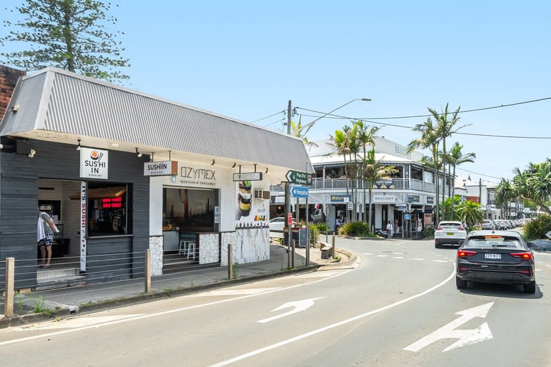 Click to view all images 2/8 Jonson Street Byron Bay NSW 2481 - Image 1